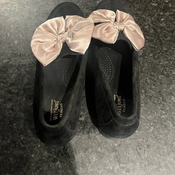 Ladies Black WEEJUNS Loafers - Picture 6 of 10